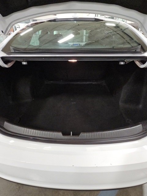 Used 2021 Chevrolet Malibu LT image 33