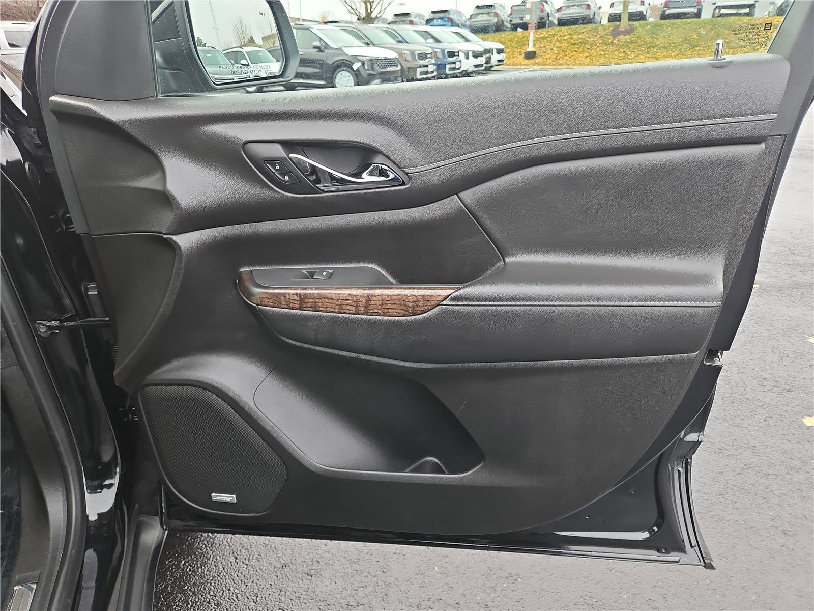 Used 2023 GMC Acadia Denali w/ Denali Ultimate Package image 30