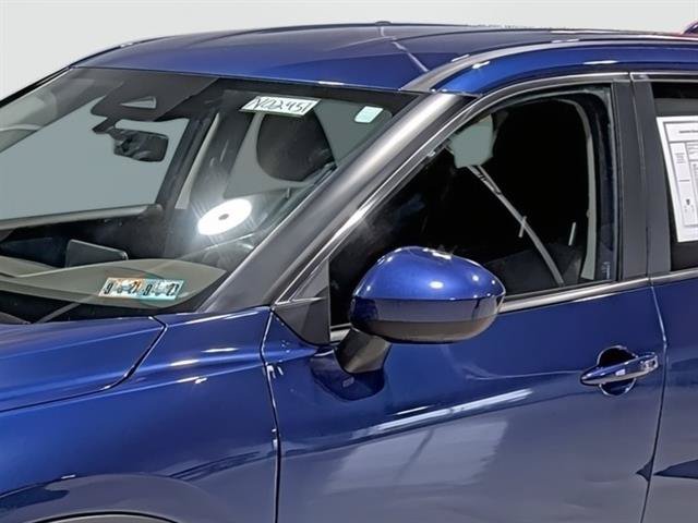 Used 2023 Nissan Rogue SV AWD/4WD image 8
