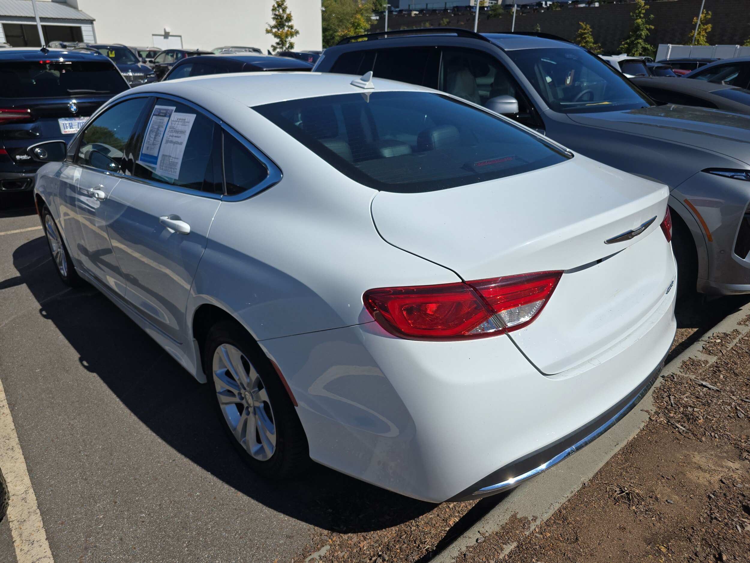 Used 2017 Chrysler 200 Limited Platinum FWD image 3