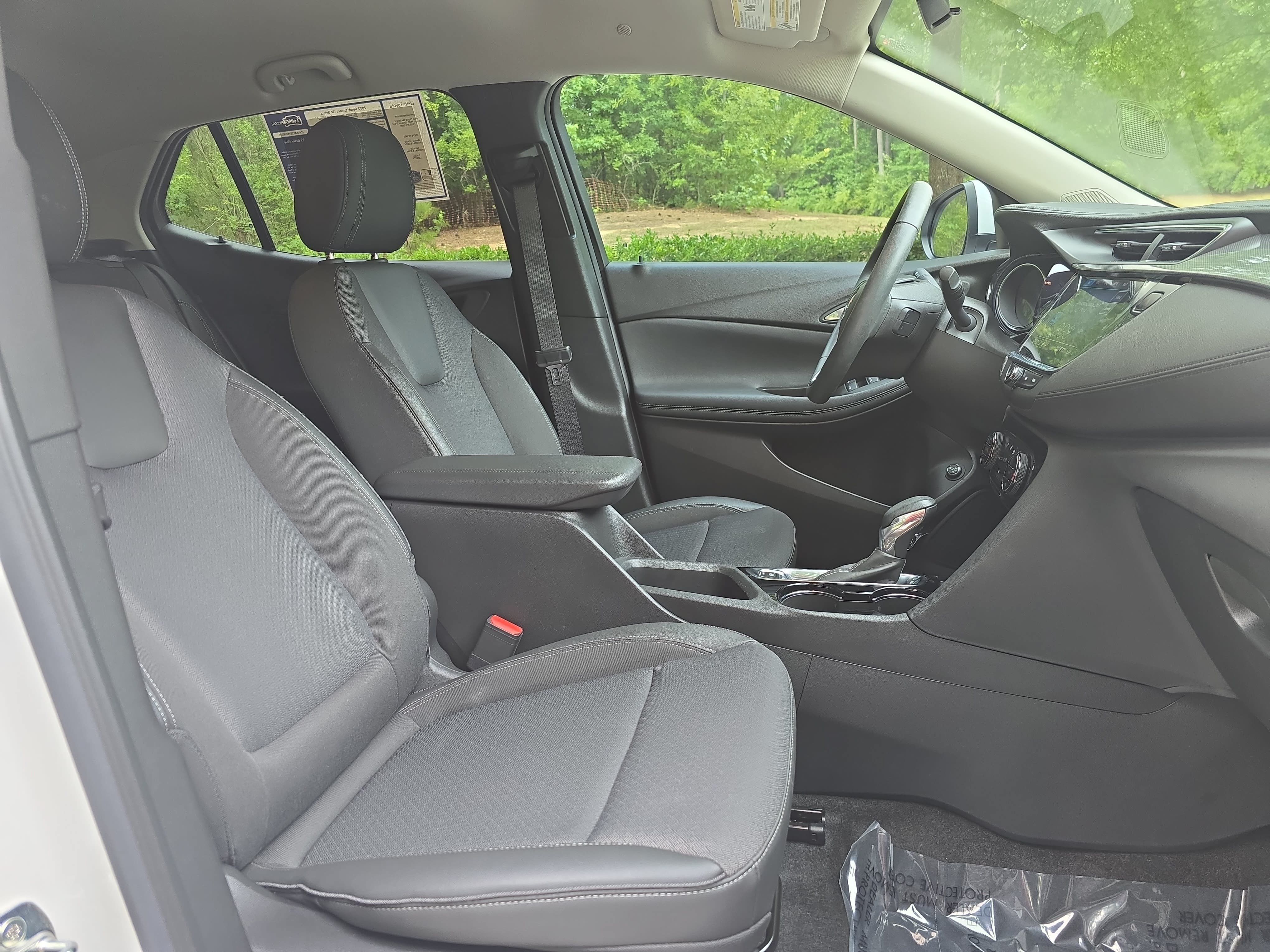 Used 2023 Buick Encore GX Select w/ Sport Touring Package FWD image 10