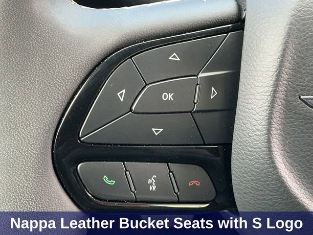 Used 2025 Chrysler Pacifica Limited image 35