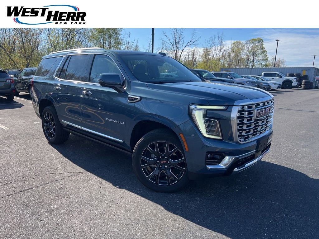 Used 2025 GMC Yukon Denali w/ Sun & Power Step Package AWD/4WD image 1