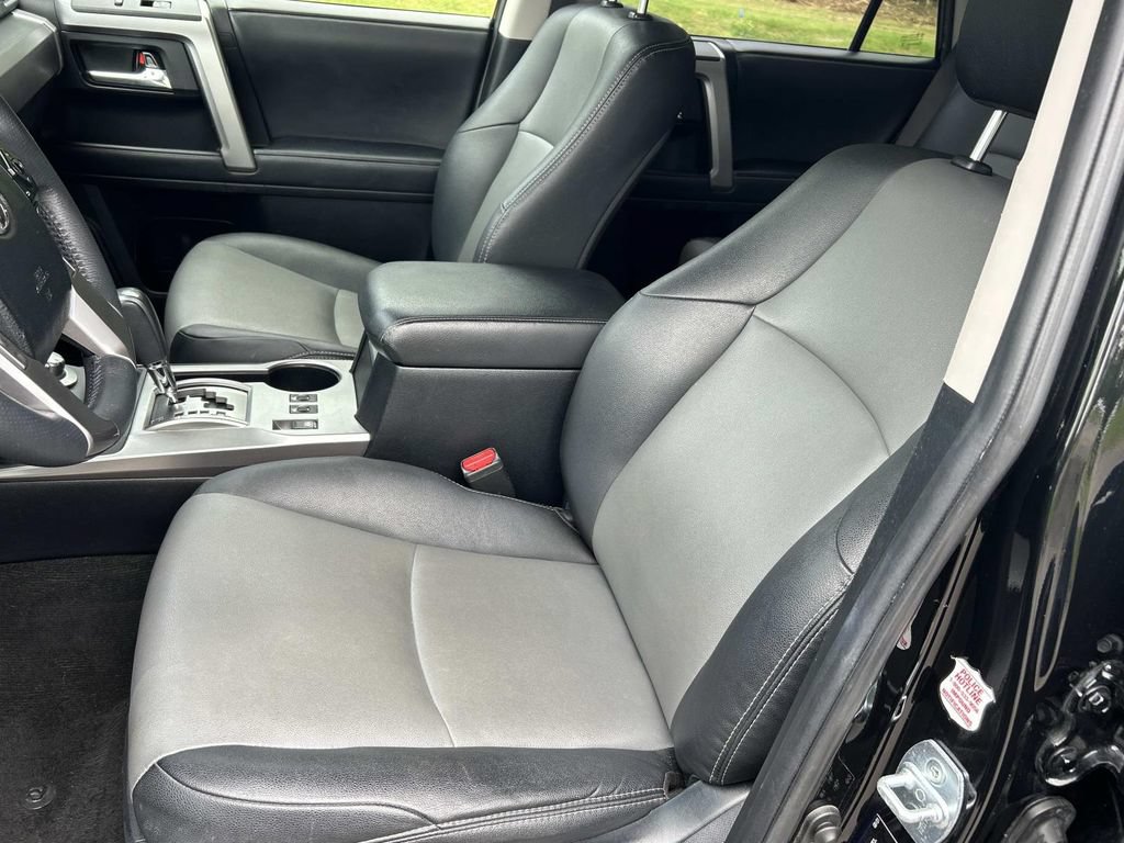 Used 2021 Toyota 4Runner SR5 Premium AWD/4WD image 15