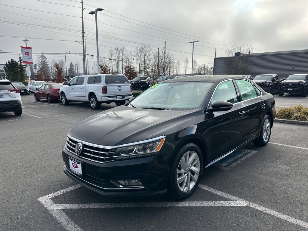 Used 2018 Volkswagen Passat 2.0T SE w/ SE Lighting Package image 7