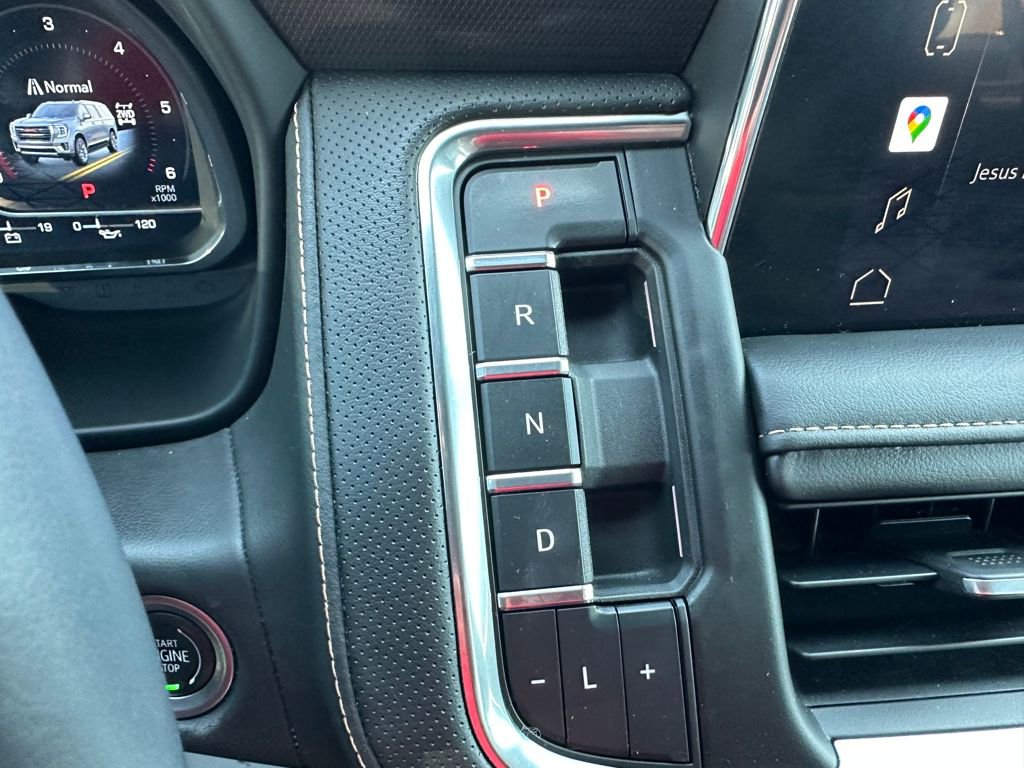 Used 2022 GMC Yukon AT4 w/ Max Trailering Package image 12