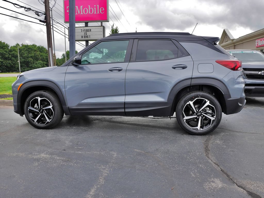 Used 2021 Chevrolet TrailBlazer RS w/ Technology Package AWD/4WD image 4