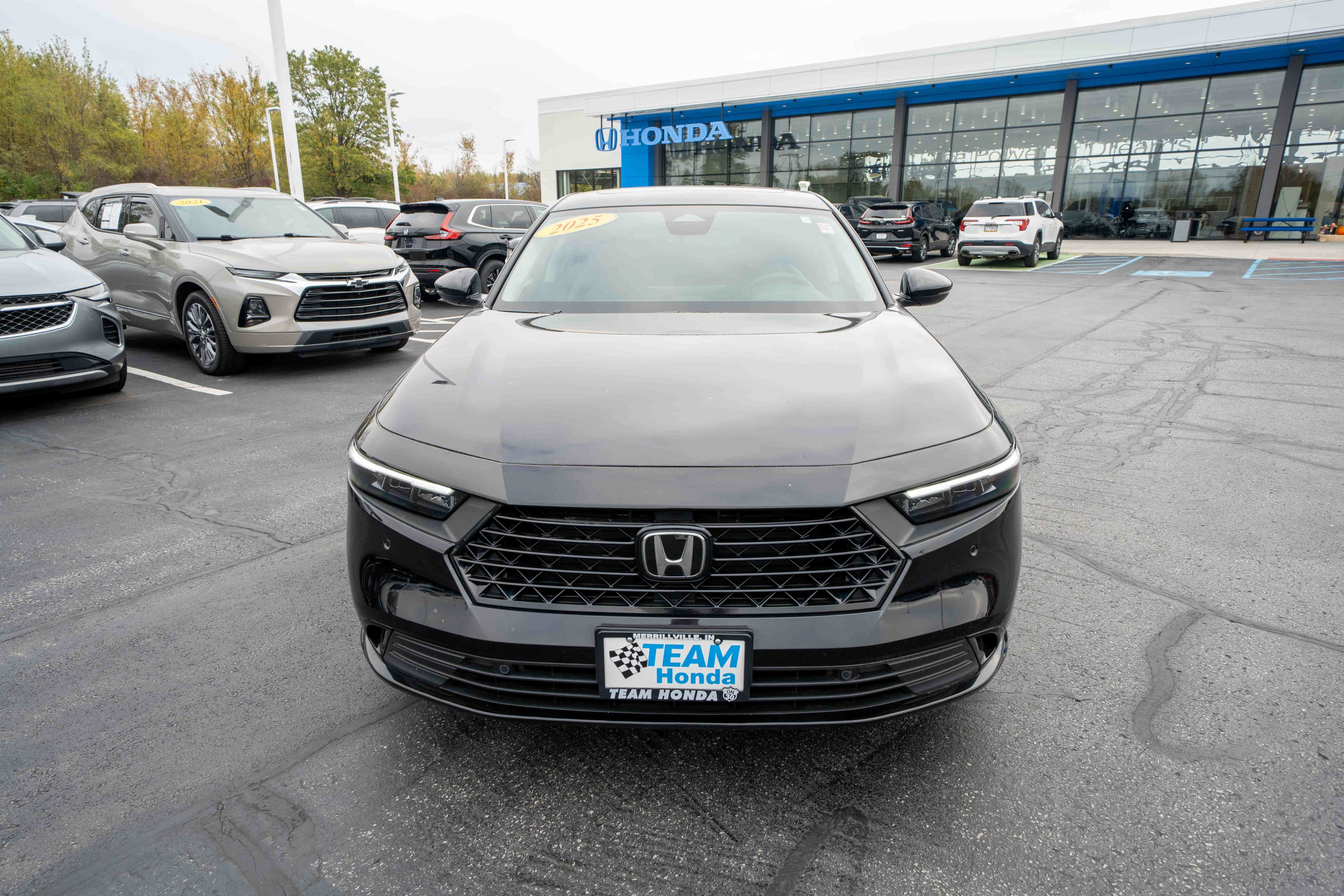 Used 2025 Honda Accord EX-L image 2