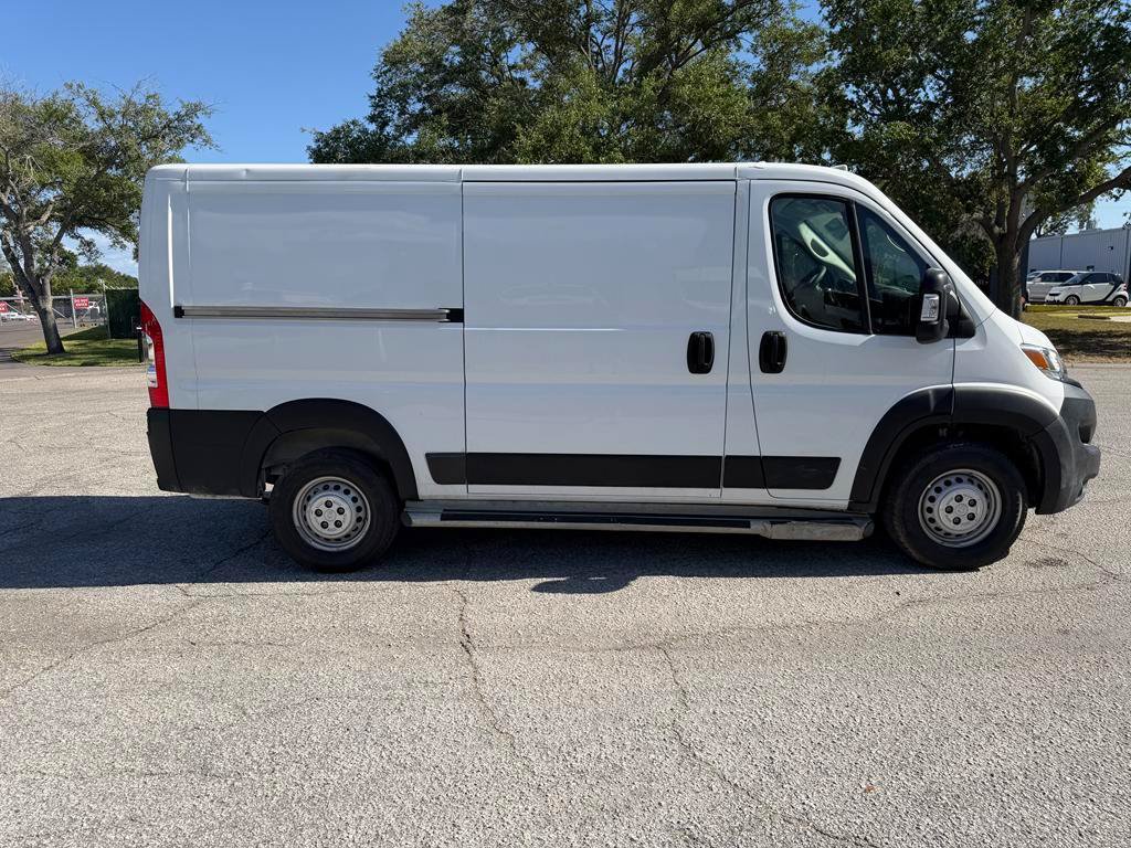 Used 2025 RAM ProMaster 2500 w/ U-Haul Equipment Group FWD image 5