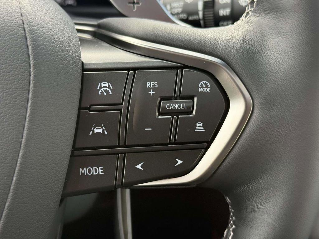 Used 2026 Lexus LX 700h Luxury w/ Accessory Package (Z1) image 17