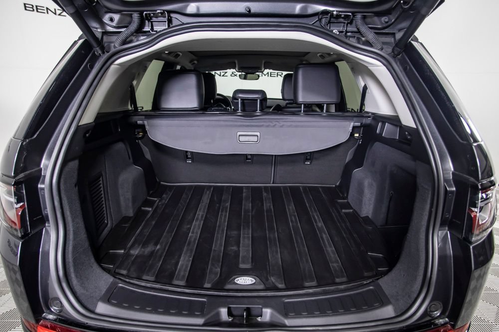 Used 2025 Land Rover Discovery Sport S AWD/4WD image 8