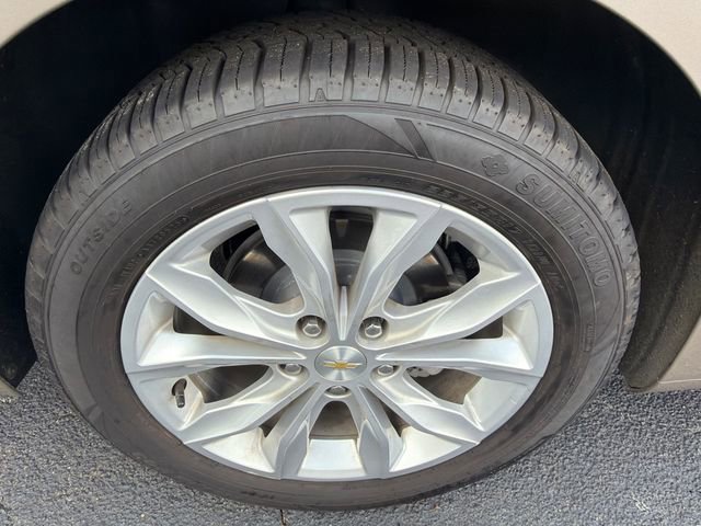 Used 2024 Chevrolet Malibu LT FWD image 17