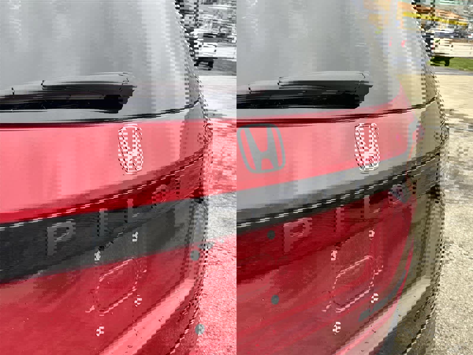 Used 2025 Honda Pilot Black Edition image 11