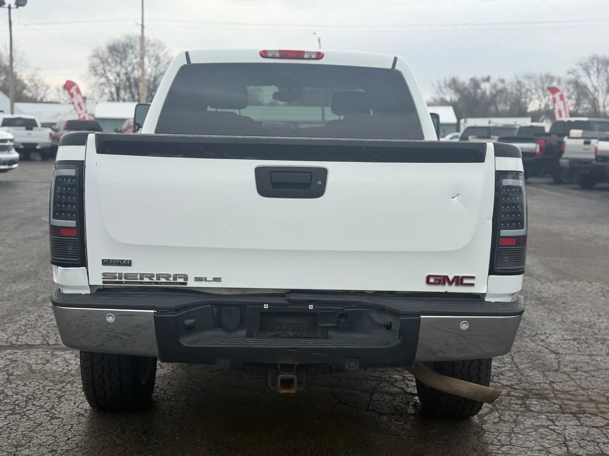 Used 2011 GMC Sierra 1500 SLE w/ Power Tech Package image 7
