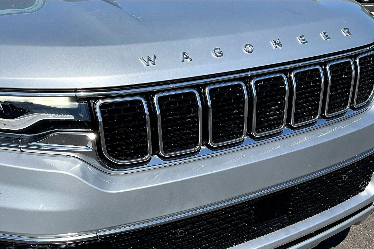 Used 2022 Jeep Wagoneer Series II AWD/4WD image 32