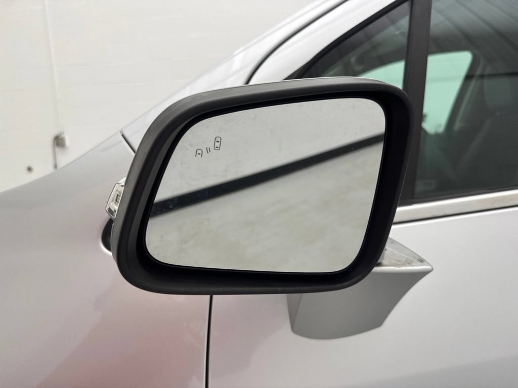 Used 2016 Buick Encore Convenience FWD image 12