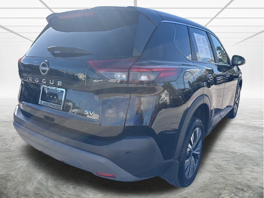 Used 2023 Nissan Rogue SV image 5