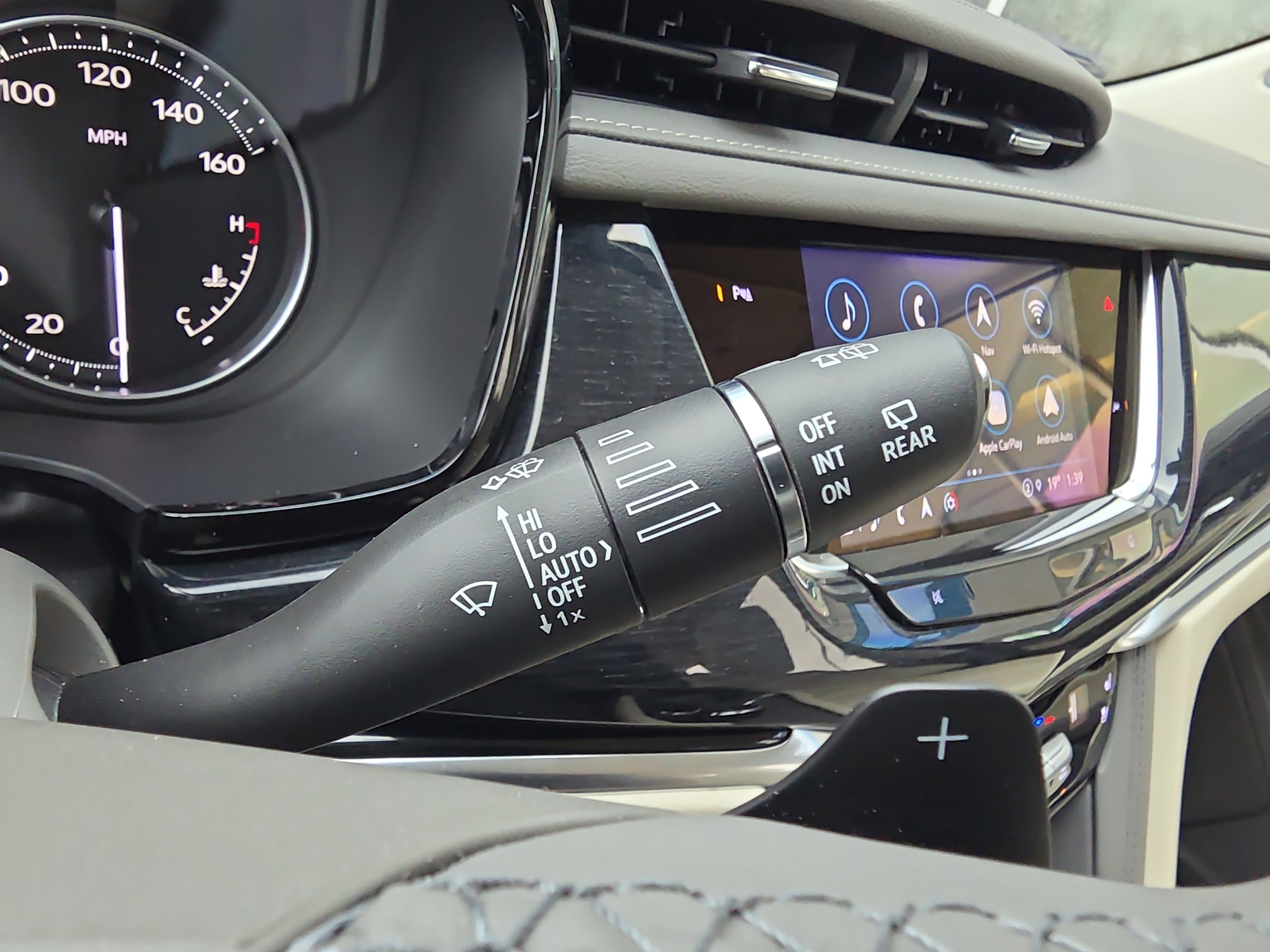 Certified 2025 Cadillac XT6 Premium Luxury image 21