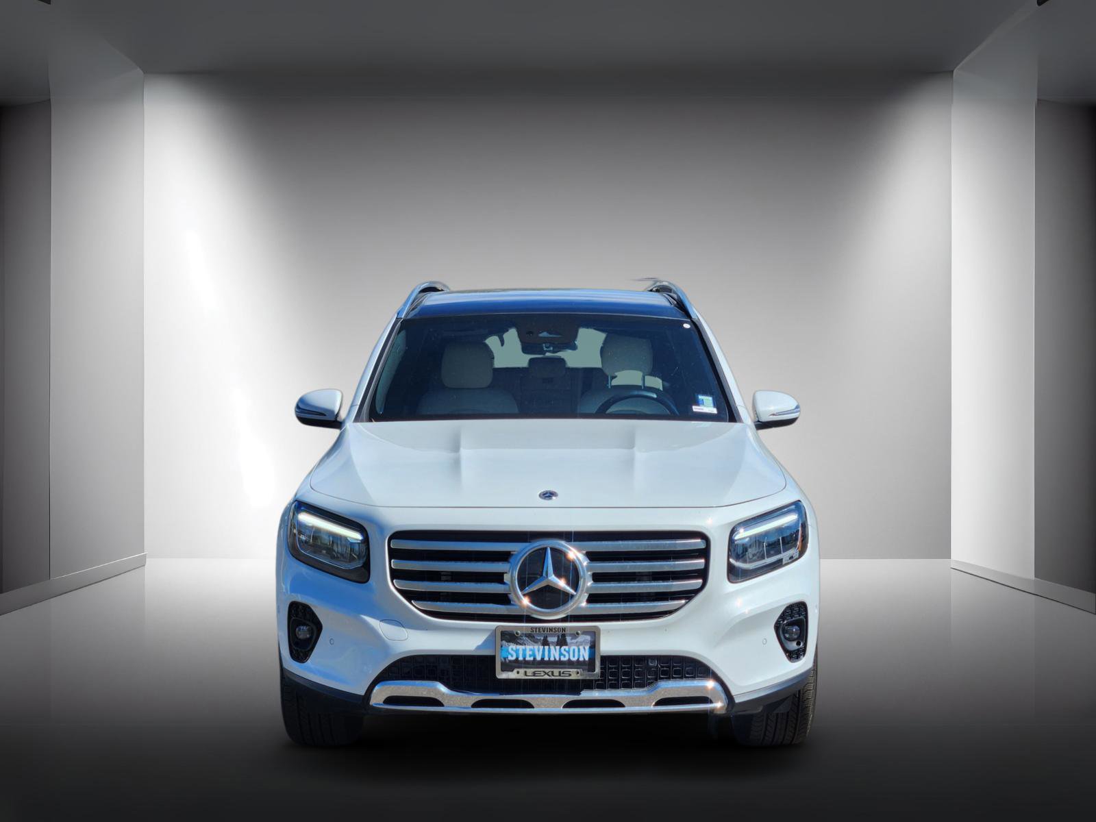 Used 2024 Mercedes-Benz GLB 250 4MATIC image 5