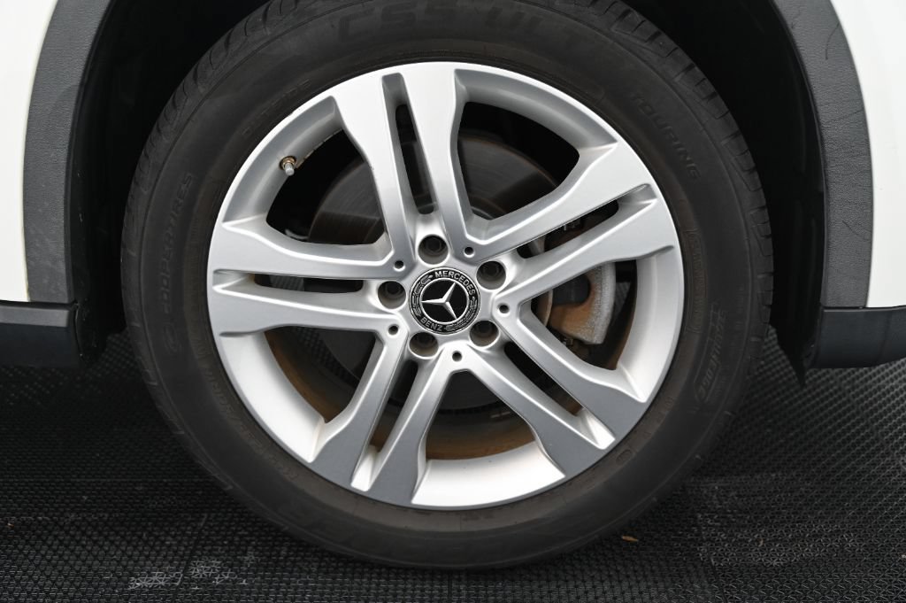 Used 2019 Mercedes-Benz GLA 250 4MATIC image 47