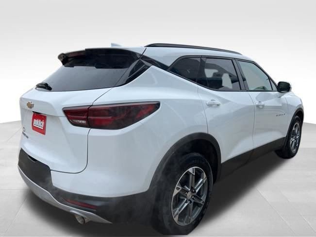 Certified 2024 Chevrolet Blazer LT w/ Sound & Technology Package AWD/4WD image 36
