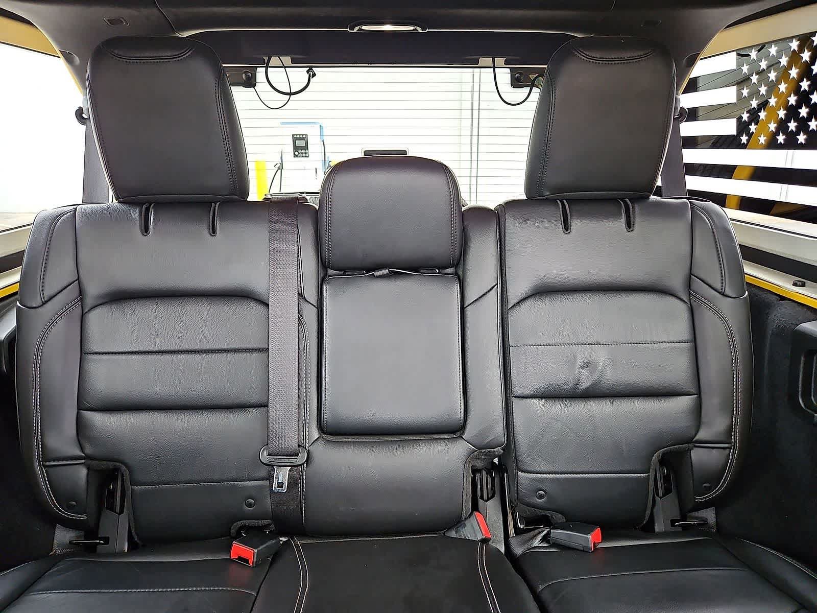 Used 2018 Jeep Wrangler Unlimited Sahara AWD/4WD image 14