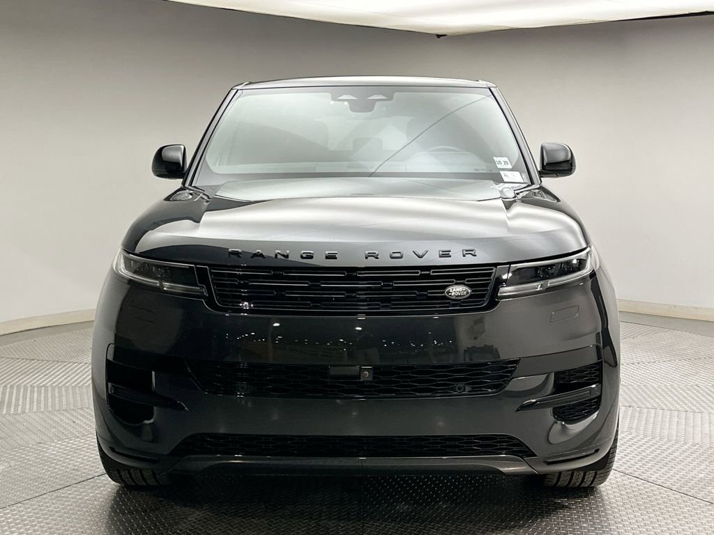Used 2025 Land Rover Range Rover Sport SE image 16