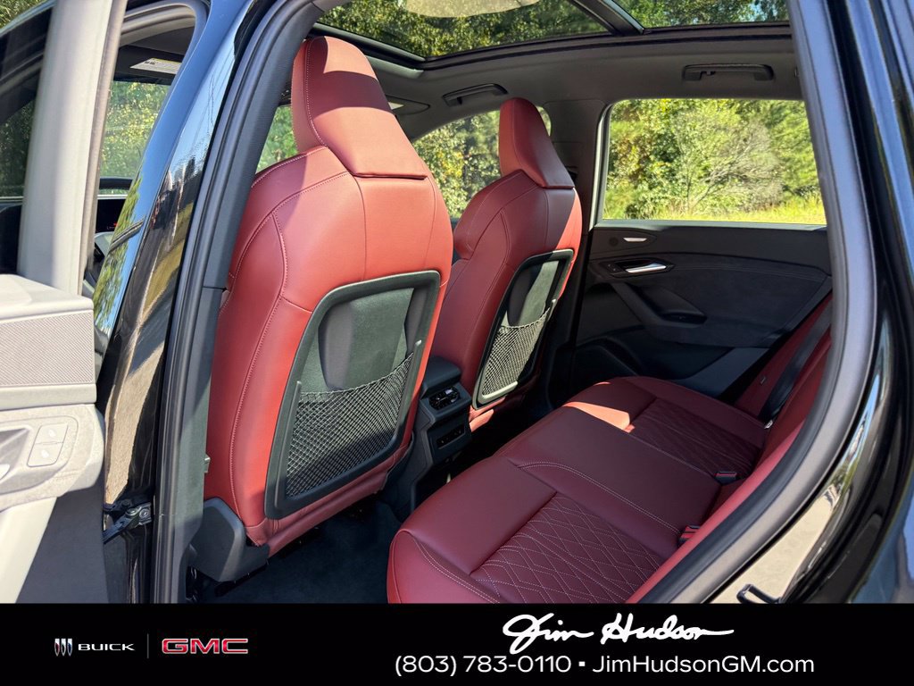 Used 2025 Audi SQ6 e-tron Prestige AWD/4WD image 27