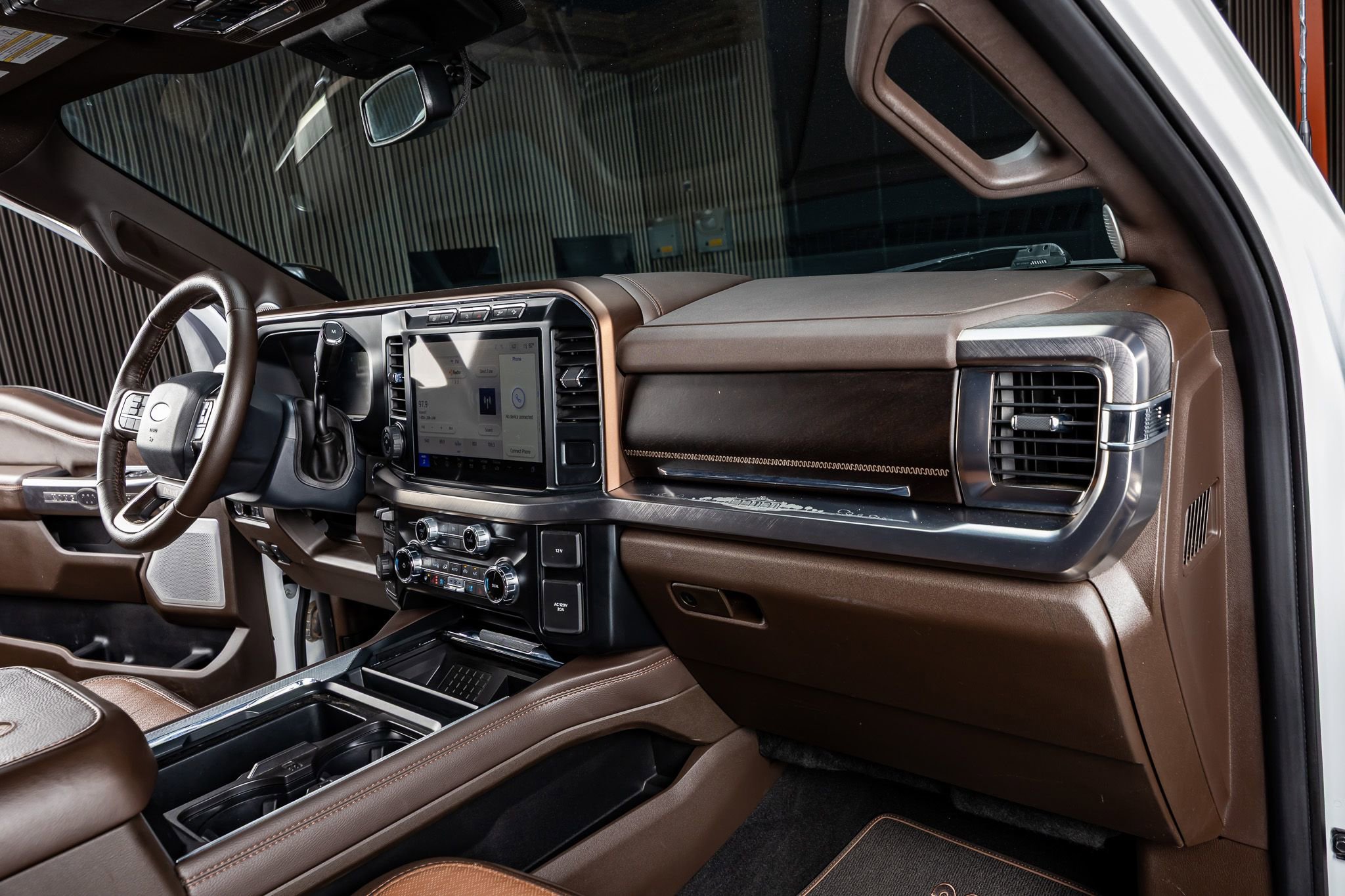 Used 2024 Ford F250 King Ranch w/ FX4 Off-Road Package image 18