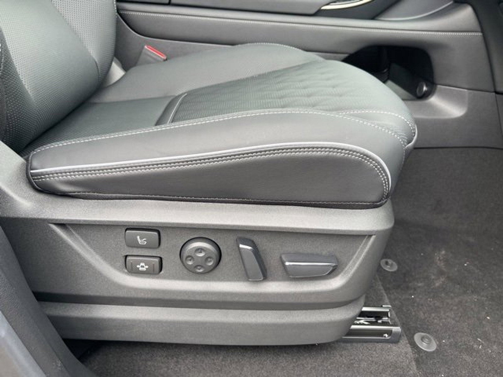 New 2025 INFINITI QX80 Autograph image 10