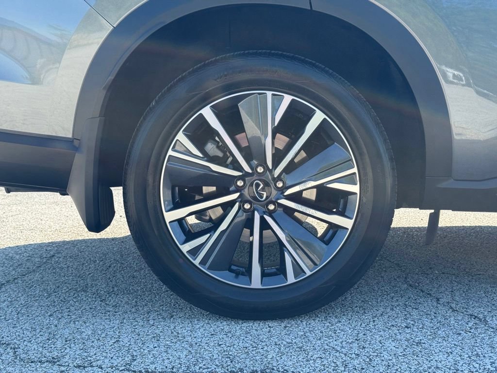 Certified 2026 INFINITI QX60 Luxe w/ Cargo Package AWD/4WD image 14