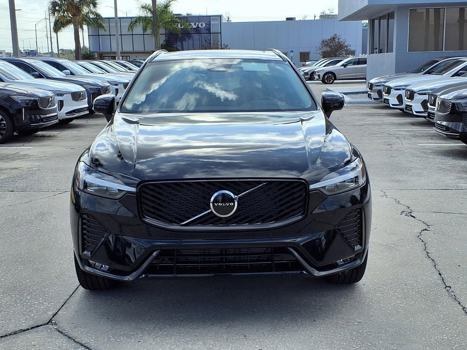 New 2026 Volvo XC60 B5 Core w/ Protection Package AWD/4WD image 2
