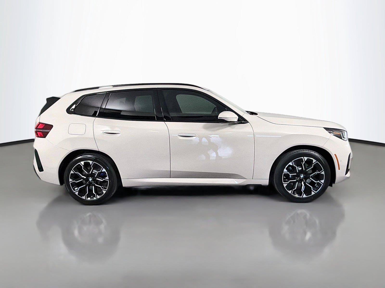New 2026 BMW X3 xDrive30i w/ Premium Package AWD/4WD image 4