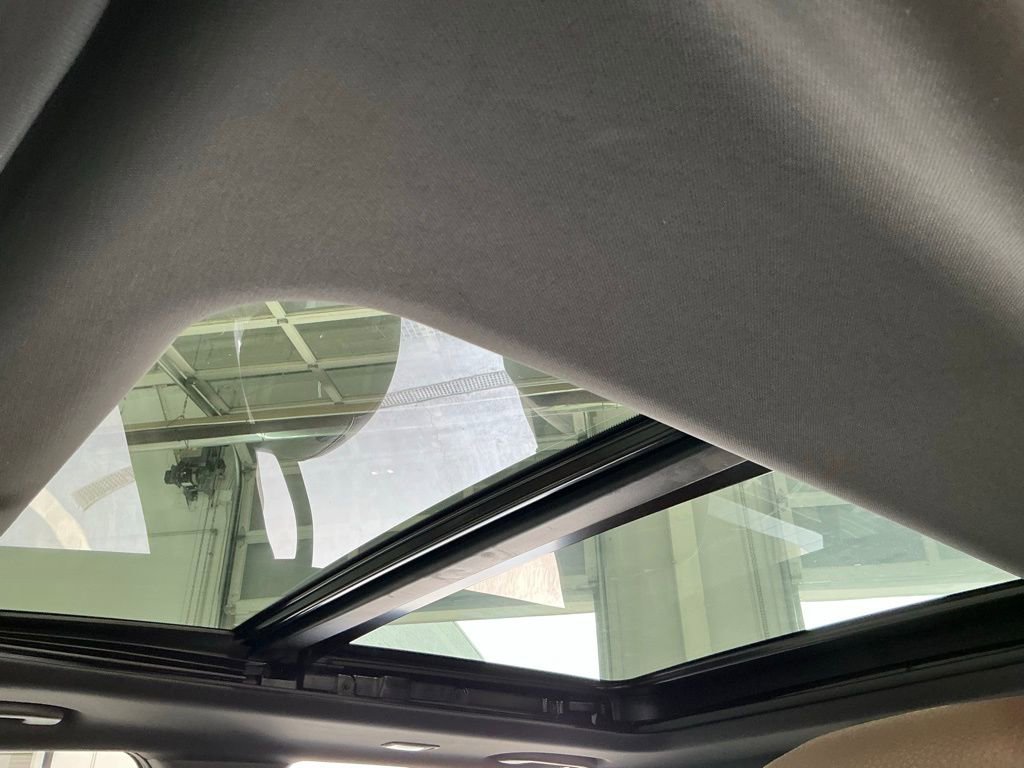 Used 2023 Nissan Titan Platinum Reserve w/ Moonroof Package image 7