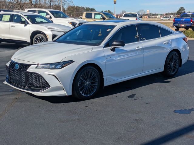 Used 2019 Toyota Avalon XSE w/ Carpet Mat Package image 8