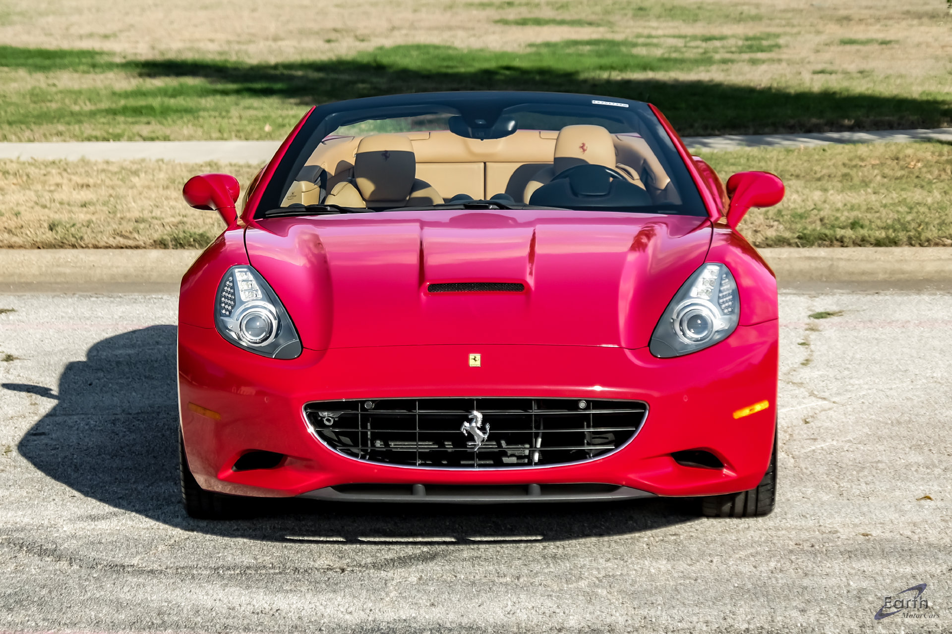 Used 2014 Ferrari California RWD image 35