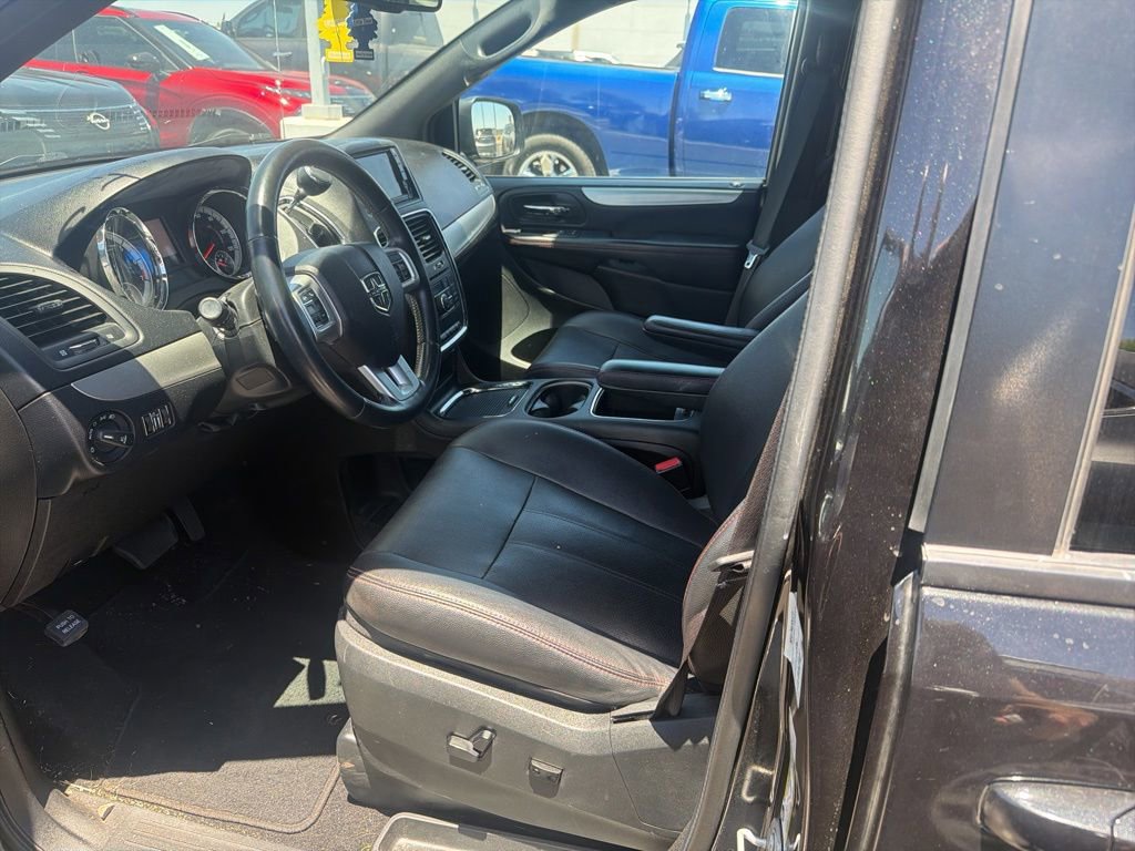 Used 2018 Dodge Grand Caravan GT FWD image 8