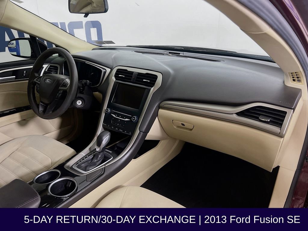 Used 2013 Ford Fusion SE FWD image 31