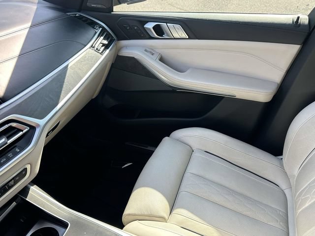 Used 2021 BMW X7 M50i AWD/4WD image 41