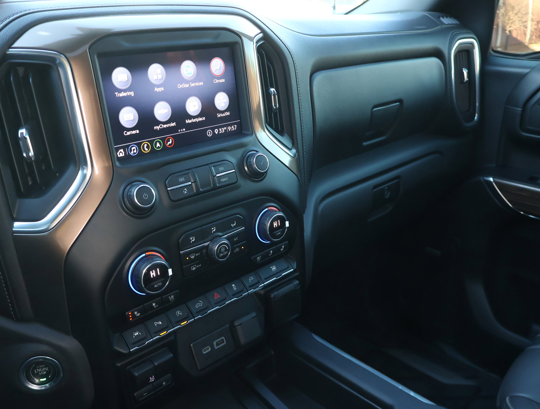 Used 2020 Chevrolet Silverado 1500 High Country w/ Technology Package image 23