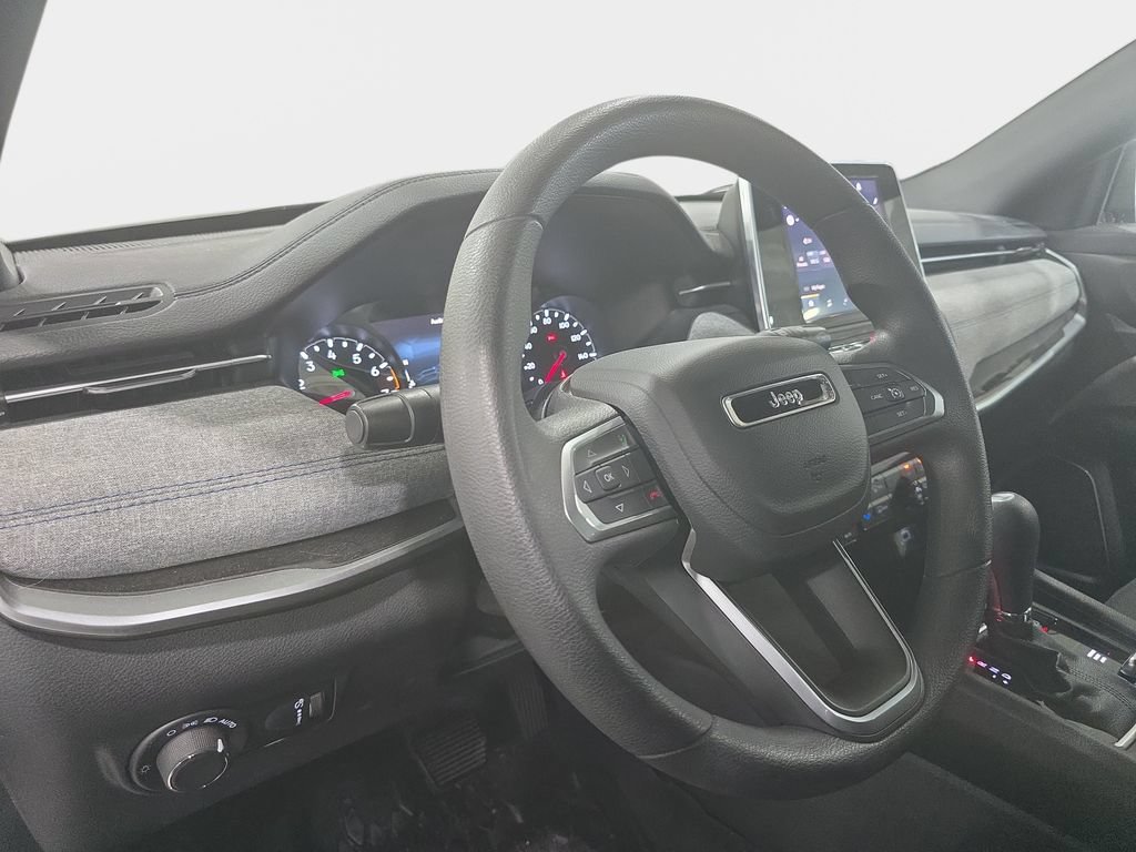 Used 2025 Jeep Compass Sport AWD/4WD image 20