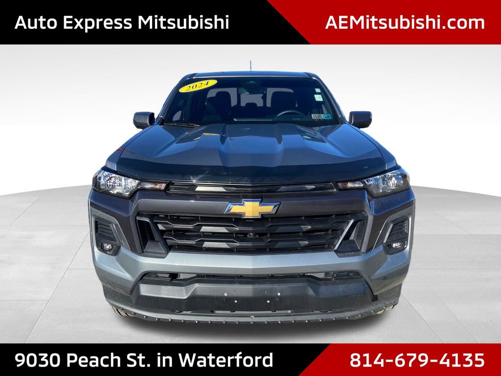 Used 2024 Chevrolet Colorado LT w/ LT Convenience Package II AWD/4WD image 2