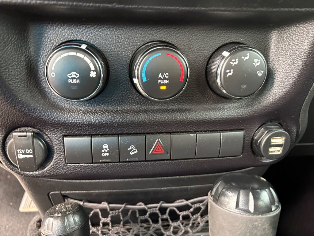 Used 2016 Jeep Wrangler Unlimited Sport image 28