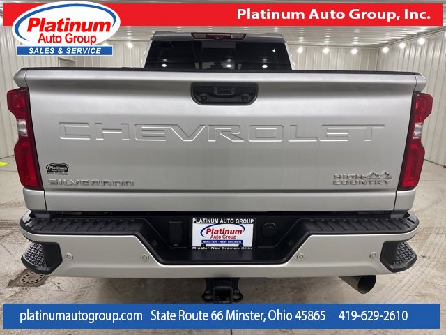 Used 2022 Chevrolet Silverado 2500 High Country w/ Technology Package image 4