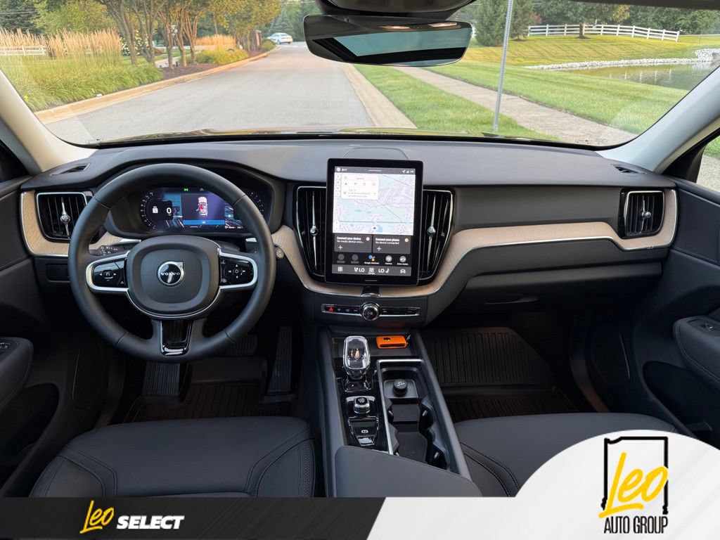 Used 2026 Volvo XC60 B5 Core AWD/4WD image 8