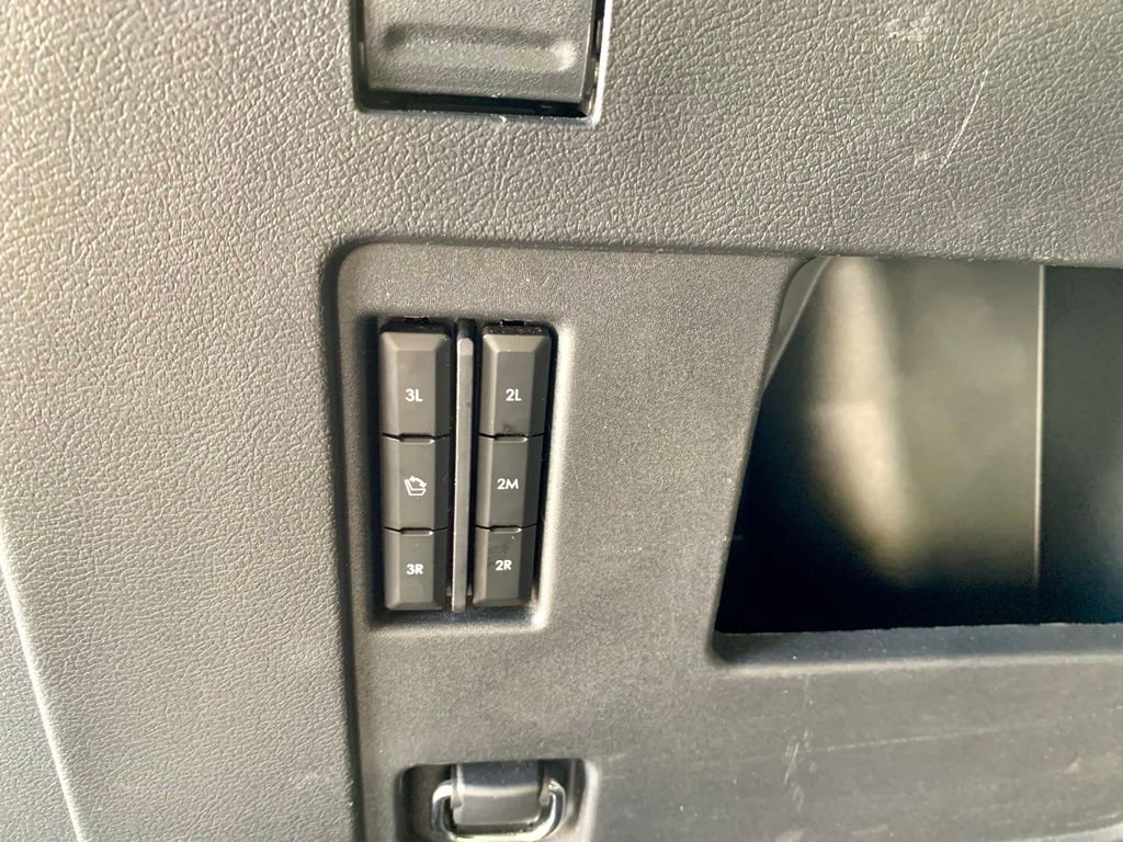 Used 2024 Lincoln Navigator L 4WD image 26