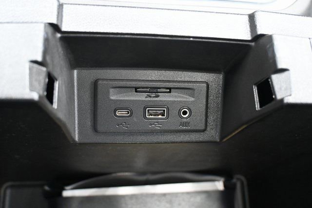 Used 2020 Chevrolet Silverado 1500 LTZ w/ LTZ Premium Package image 31