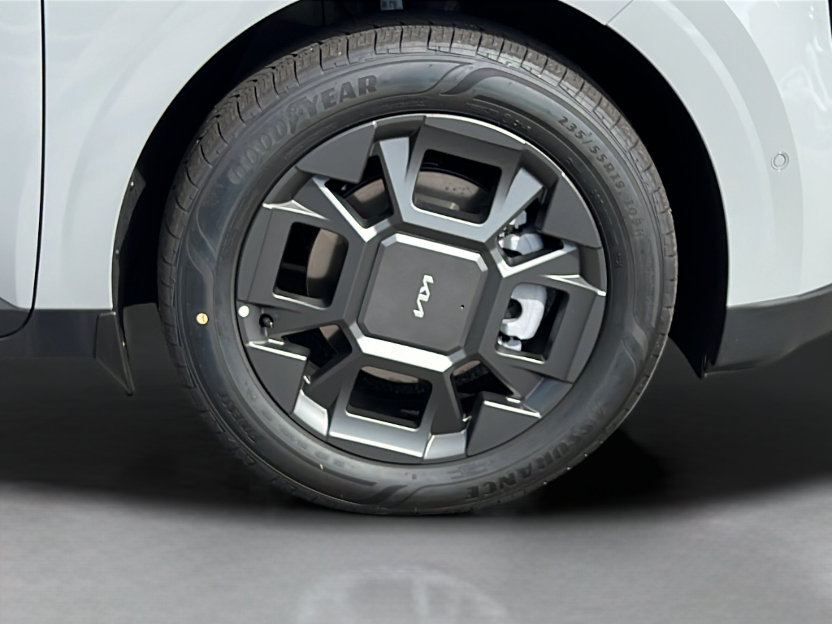 New 2026 Kia Carnival SX FWD image 25