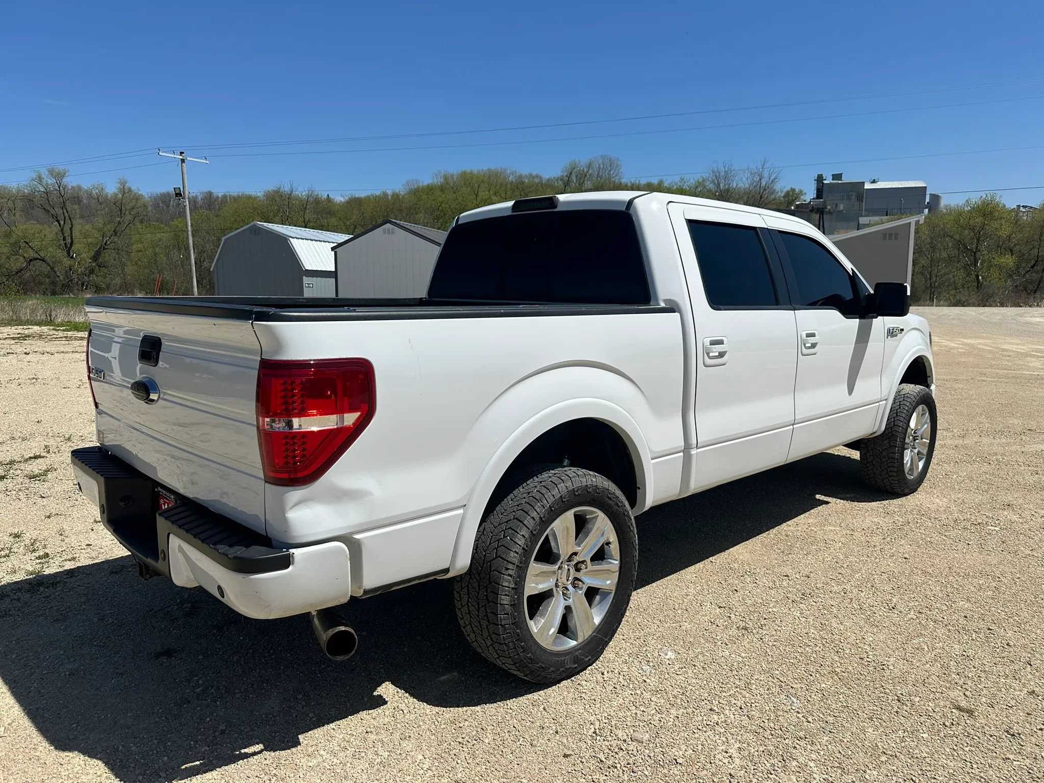 Used 2014 Ford F150 FX4 w/ Equipment Group 402A Luxury AWD/4WD image 6