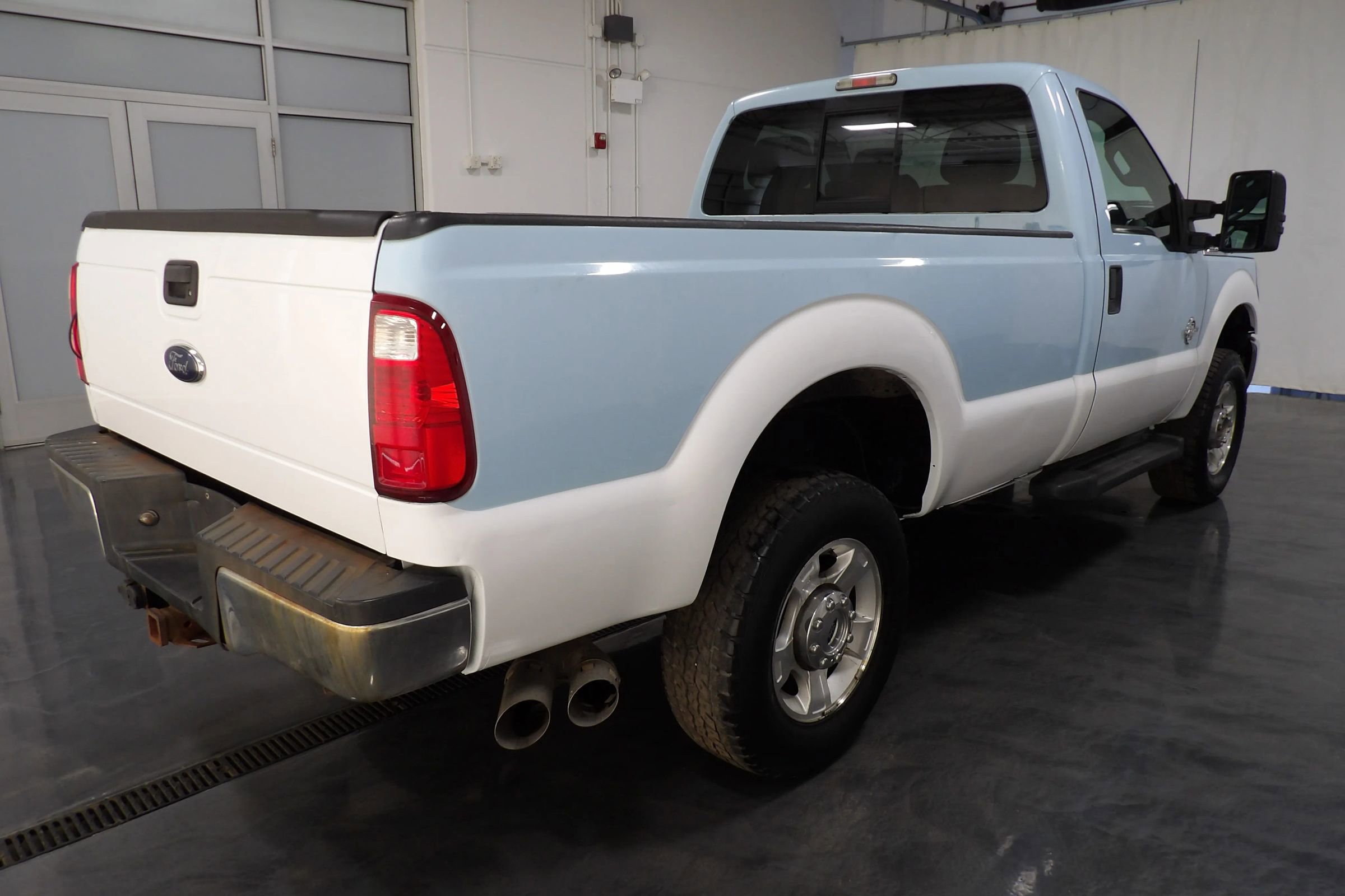 Used 2015 Ford F250 XLT w/ XLT Interior Package image 5
